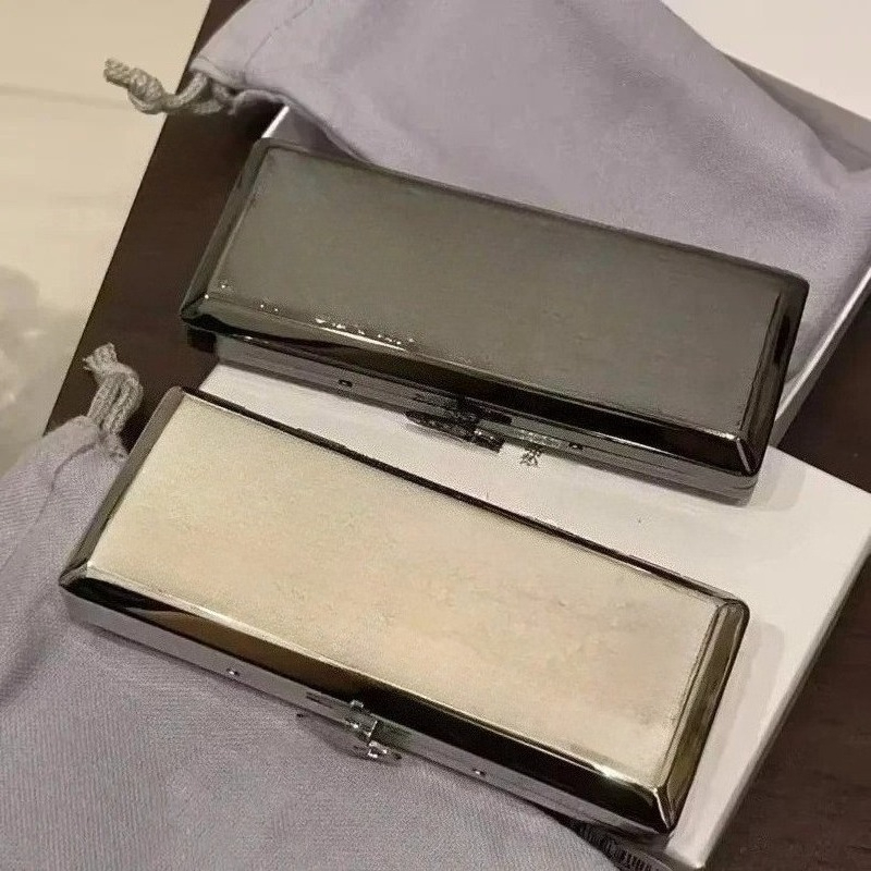 Men Accessories Gadgets - Portable Luxury Alloy Metal Cigarette Box